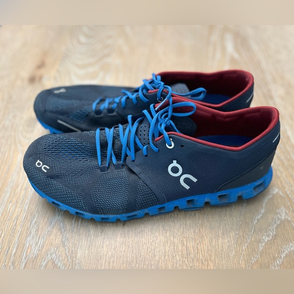 On Cloud, cloud x Running Shoes, blue with red interior. Size M11.5, euc - Picture 2 of 9